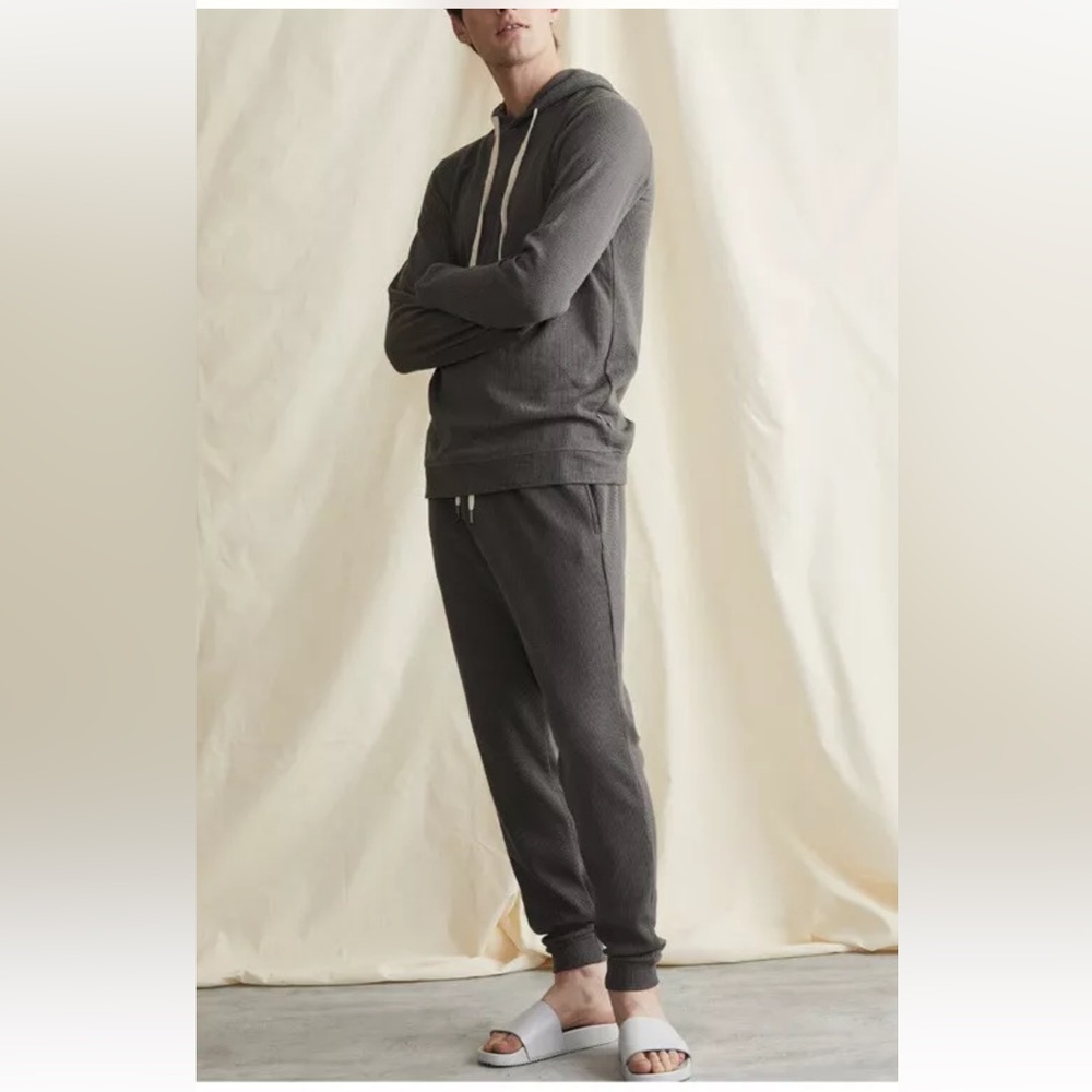 Onia Men's Mike Waffle Jogger Pants
Dark Gray Heather Size‎ medium